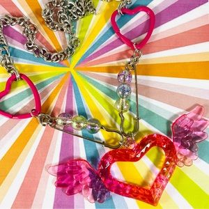 Killer festival princess hot pink heart with wings necklace